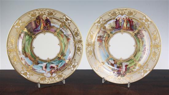 A pair of Czechoslovakian porcelain cabinet plates, 1920s, 27cm